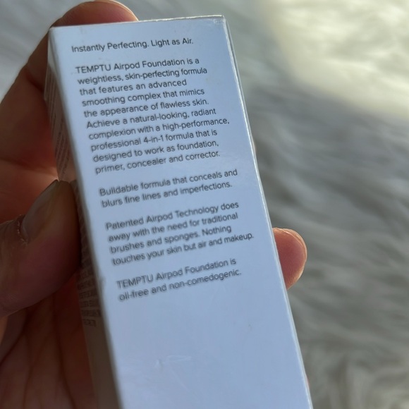 Temptu AirPod foundation in color 17 Java - Picture 7 of 8